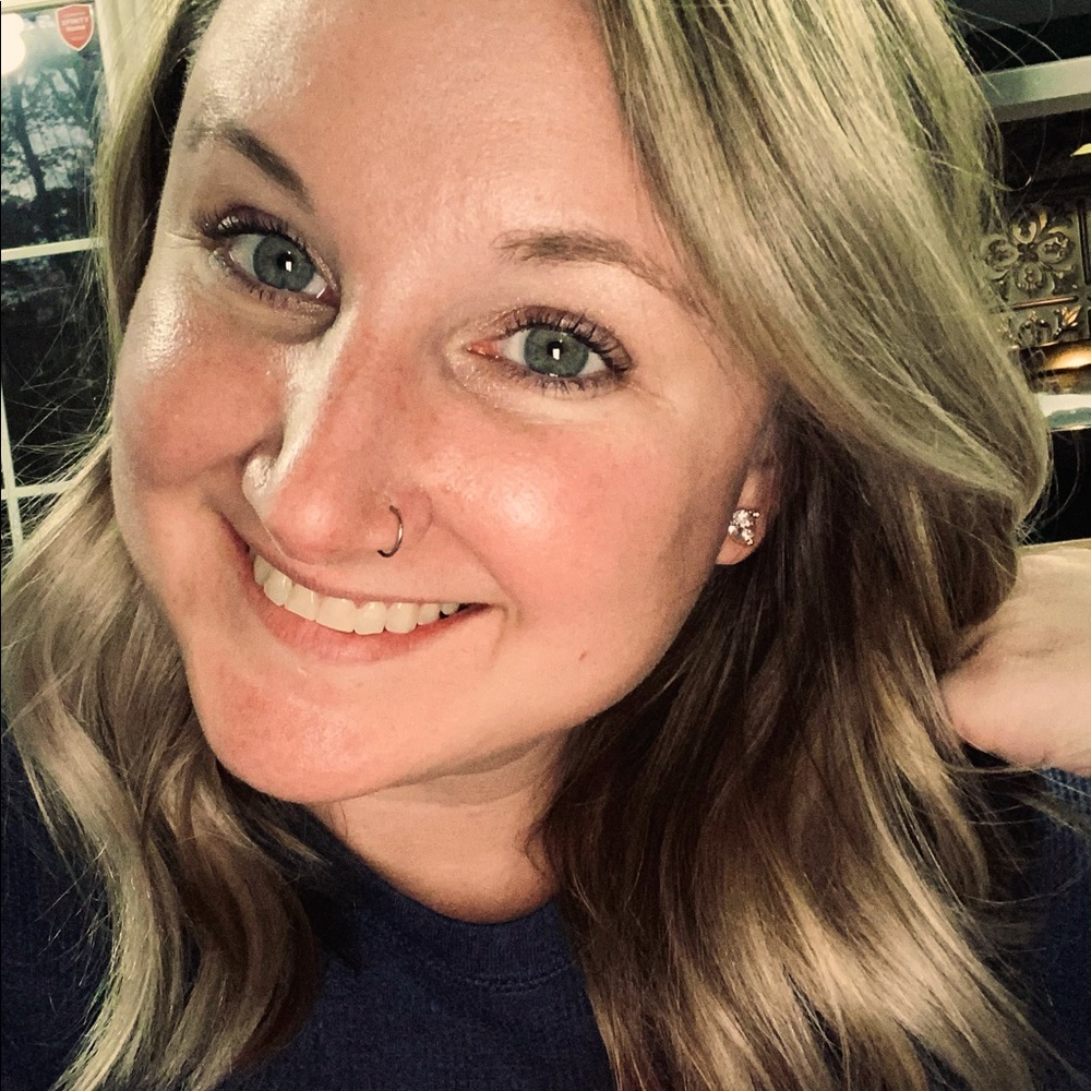 Meet your Posher, Amber
